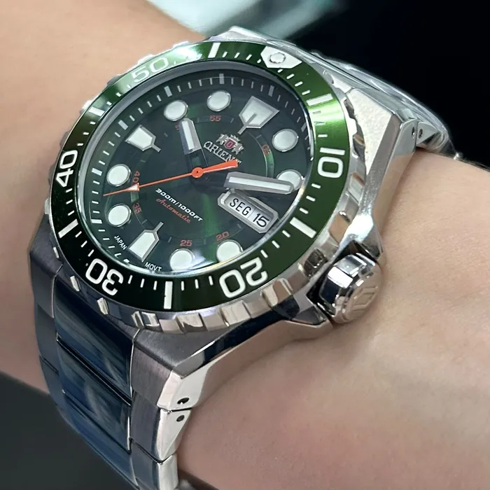 Orient Automático Diver 300m F49ss036 verde