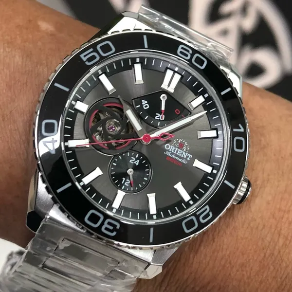 Orient Superior Automático Open Heart YN8SS002 Preto grafite