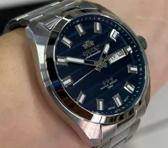 Orient 3 EStrelas Automático classico 469SS076F Azul - imagem 3