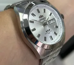 Orient 3 EStrelas Automático classico 469SS075NH Branco - imagem 3