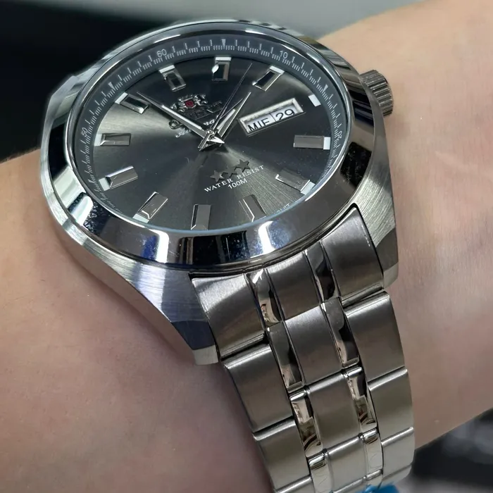 Orient 3 EStrelas Automático classico 469SS075NH Grafite