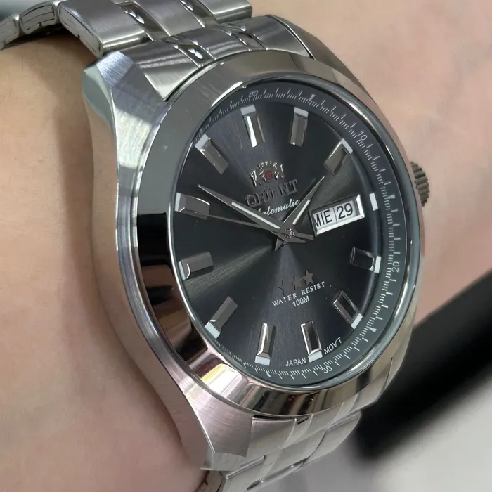 Orient 3 EStrelas Automático classico 469SS075NH Grafite