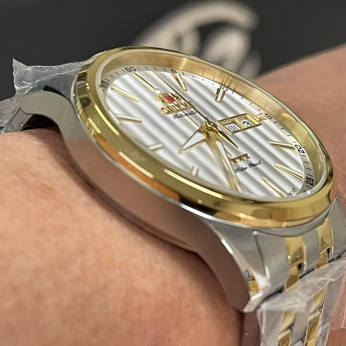 Orient 3 EStrelas Automático classico Misto 469TT043NH Branco