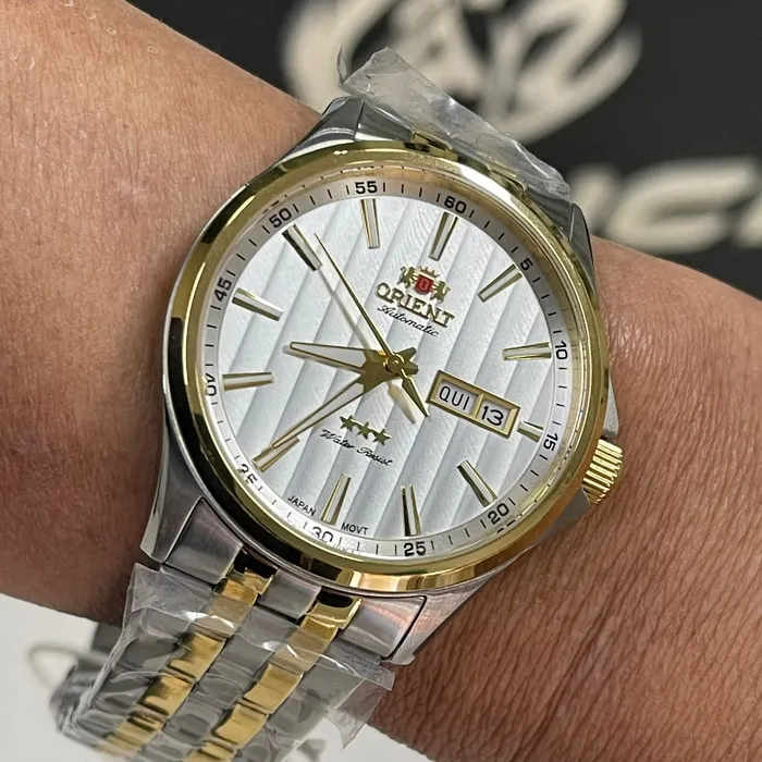 Orient 3 EStrelas Automático classico Misto 469TT043NH Branco