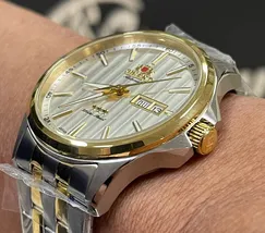 Orient 3 EStrelas Automático classico Misto 469TT043NH Branco - imagem 5