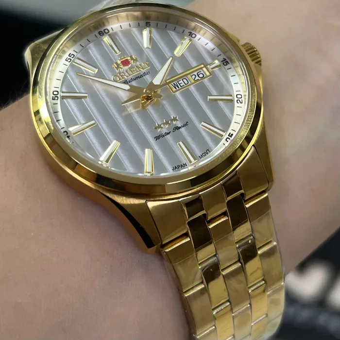 Orient 3 EStrelas Automático classico IPGold 469GP043NH Branco