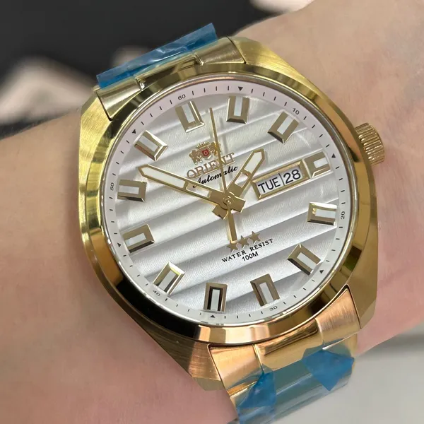 Orient 3 EStrelas Automático classico IPGold 469GP076NH Branco