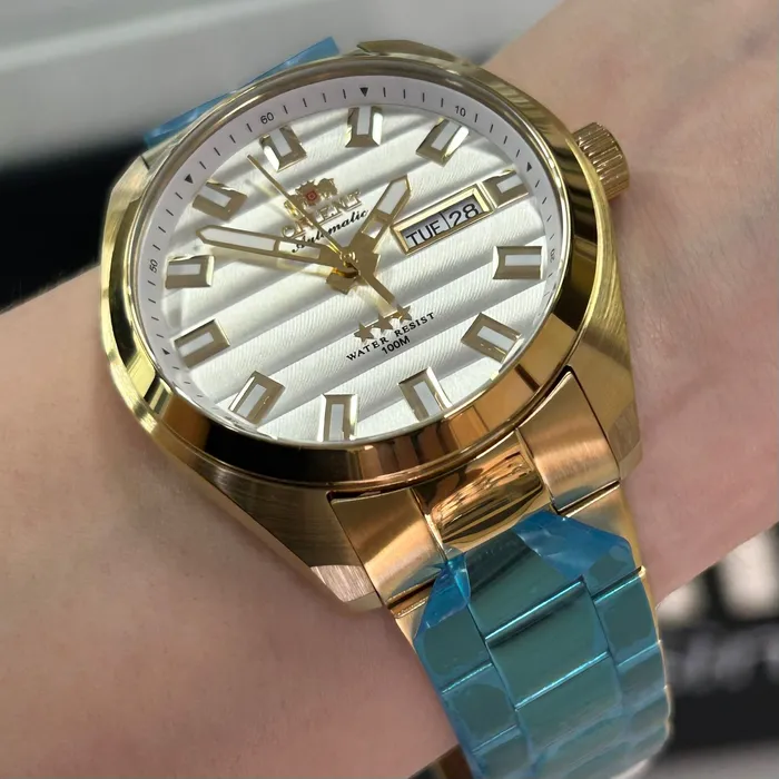 Orient 3 EStrelas Automático classico IPGold 469GP076NH Branco