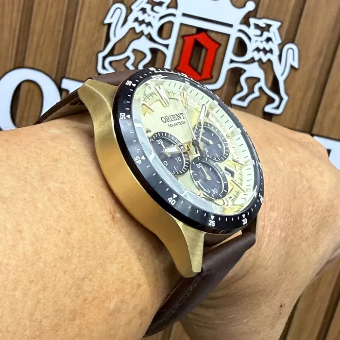 Orient Solartech Cronografo Sport MGSCC011 dourado