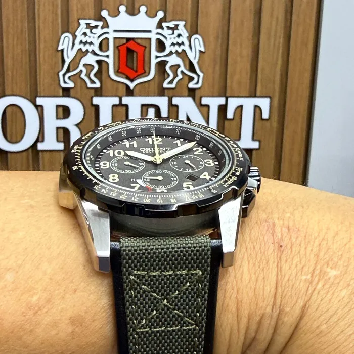 Orient Solartech Cronografo Sports Pilot MBSNC007 Preto