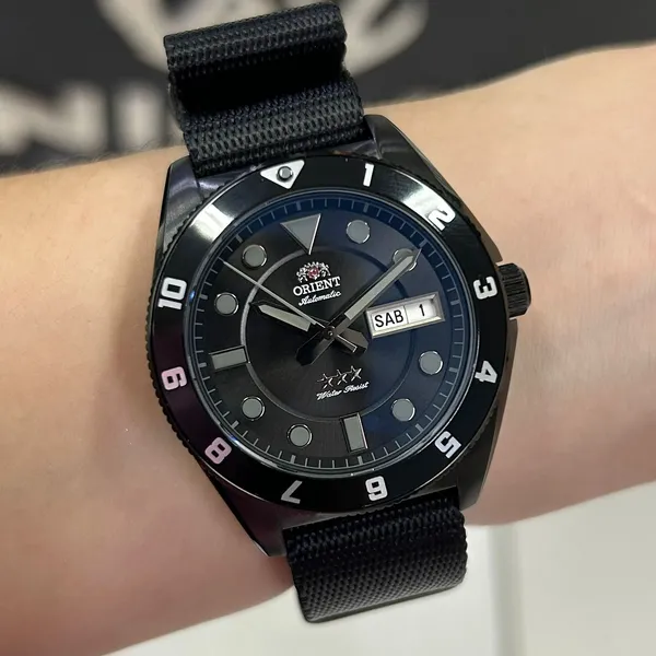 Orient 3 Estrelas Automático Sports Land  IPBlack YN6PN027 preto