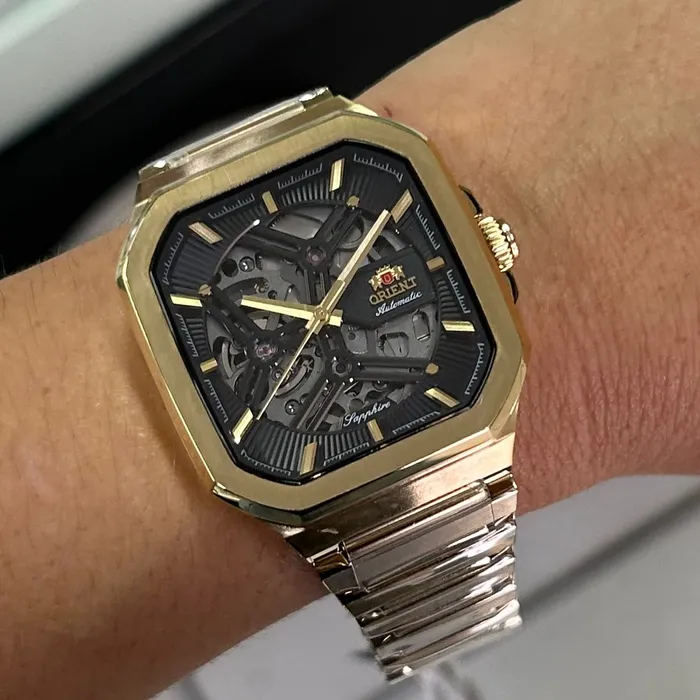 Relógio Orient Automático Skeleton NH7GG008 Dourado Safira