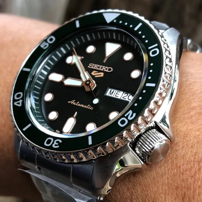 Seiko 5 Sports SRPD63 Automático Verde e Ouro Rosa | Taniguchi Relógios