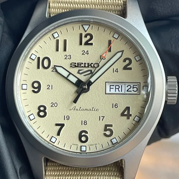 Relógio Seiko 5 Sports Field SRPJ83 Automático 36mm | Taniguchi Relógios