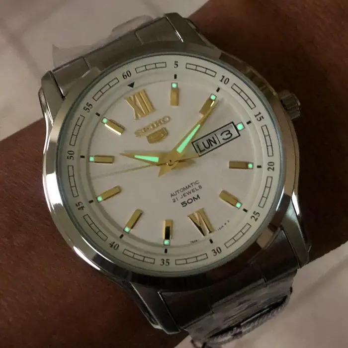 Relógio Seiko 5 Automatic SNKP15B1 Branco e Dourado | Taniguchi Relógios