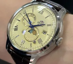 Relógio Orient Bambino Sun & Moon RA-AK0803Y30B Automático | Taniguchi Relógios - imagem 3