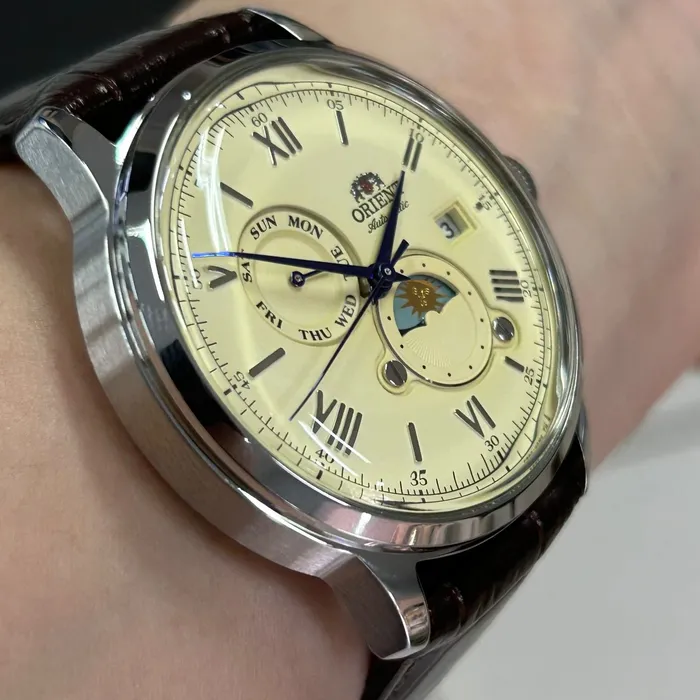 Relógio Orient Bambino Sun & Moon RA-AK0803Y30B Automático | Taniguchi Relógios