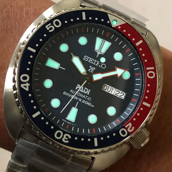 Seiko Automático Prospex Turtle PADI SRPE99 Pepsi