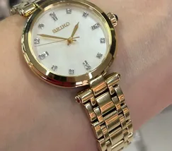 Relógio Seiko Feminino SRZ536P1 Dourado Diamantes Safira Original | Taniguchi Relógios - imagem 5