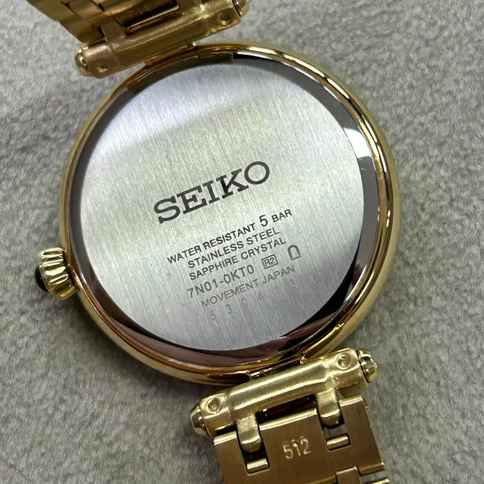Relógio Seiko Feminino SRZ536P1 Dourado Diamantes Safira Original | Taniguchi Relógios