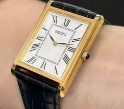 Relógio Seiko Essentials Tank SWR104B1 Dourado Safira Original | Taniguchi Relógios - imagem 4