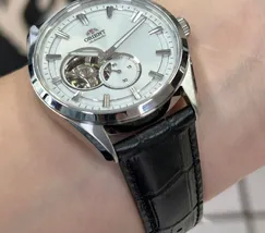 Relógio Orient Contemporary Open Heart RA-AR0004S30B Safira Original | Taniguchi Relógios - imagem 4