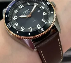 Relógio Orient Solartech Masculino MBSC0006 Prata Couro | Taniguchi Relógios - imagem 5