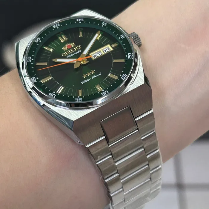 Relógio Orient 3 Estrelas Automático Clássico 469SS087NH Verde | Taniguchi Relógios
