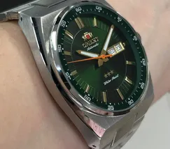 Relógio Orient 3 Estrelas Automático Clássico 469SS087NH Verde | Taniguchi Relógios - imagem 3