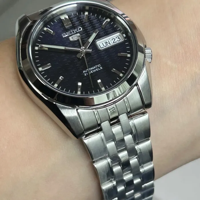 Relógio Seiko 5 Clássico Automático SNK357 Azul 37mm | Taniguchi Relógios