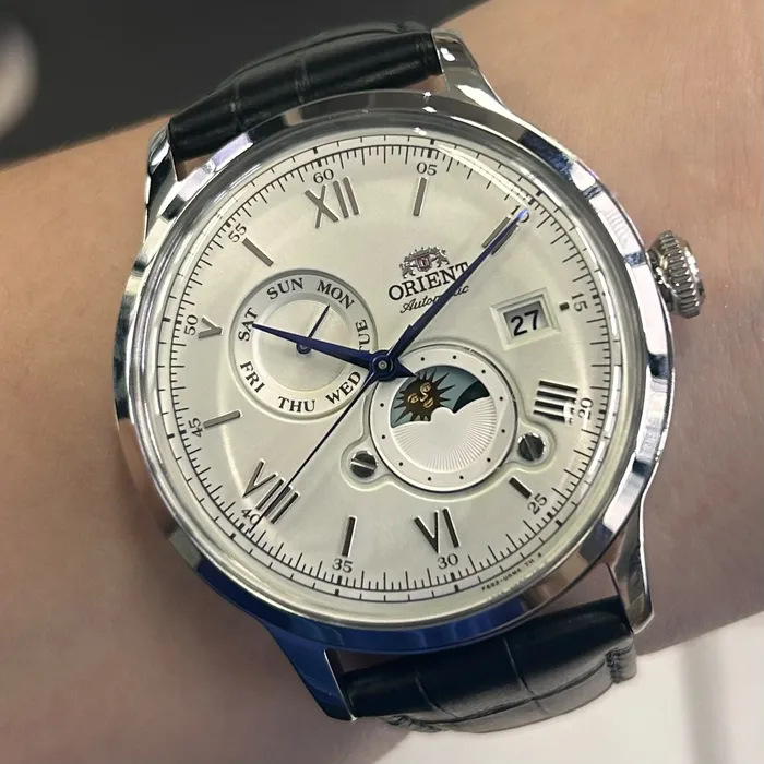 Relógio Orient Bambino Sun & Moon RA-AK0802S30B Branco | Taniguchi Relógios
