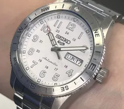 Relógio Seiko 5 Sports Field Series HDB007B1 Branco | Taniguchi Relógios - imagem 4