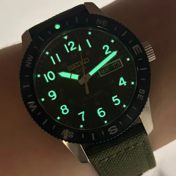 Relógio Seiko 5 Sports Field Series HDB008B1 Verde | Taniguchi Relógios