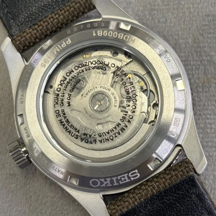 Relógio Seiko 5 Sports Field Series HDB009B1 Marrom | Taniguchi Relógios