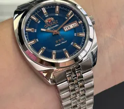 Relógio Orient 3 Estrelas Automático Heritage Safira YN6SS005 DRSX Azul 38,5mm 100m | Taniguchi Relógios - imagem 4