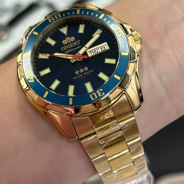 Relógio Orient 3 Estrelas Automático NH36 469GP078NH Dourado Azul 47mm 100m | Taniguchi Relógios