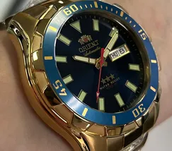 Relógio Orient 3 Estrelas Automático NH36 469GP078NH Dourado Azul 47mm 100m | Taniguchi Relógios - imagem 2