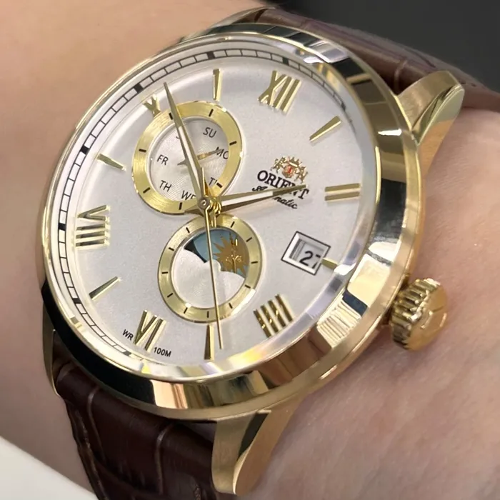 Relógio Orient Automático Sun and Moon Safira YN6GC034 Branco Dourado Couro 39mm 100m | Taniguchi Relógios