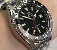 Relógio Orient Mako GMT Safira RA-BC0001B30B Preto 42,8mm 200m | Taniguchi Relógios - imagem 4
