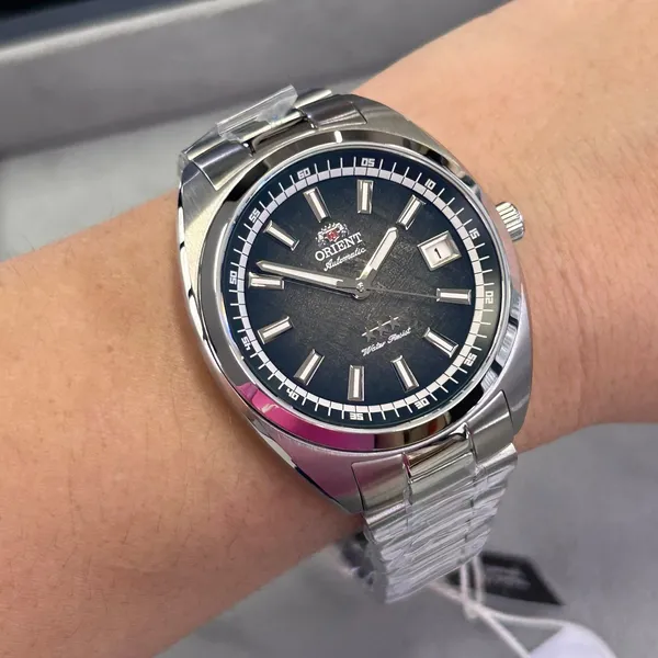 Orient 3 Estrelas Automático Heritage YN6SS004A P1SX preto