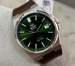 Pulseira Orient Híbrida Couro Croco PULHYBLC2 YN6SS020 Marrom | Taniguchi Relógios - imagem 2