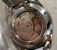 Relógio Orient Stretto Safira RA-AC0R07P30B Rosa 38,5mm 50m | Taniguchi Relógios - imagem 8