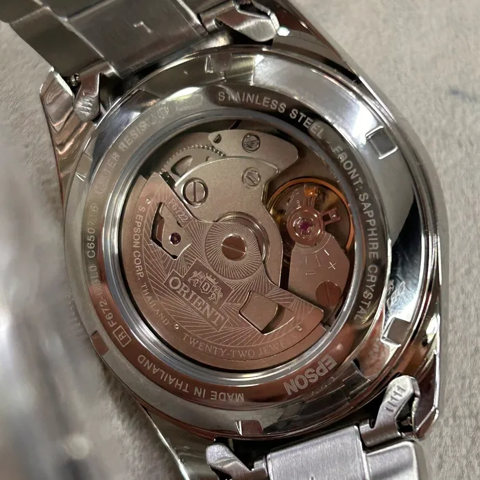 Relógio Orient Stretto Safira RA-AC0R07P30B Rosa 38,5mm 50m | Taniguchi Relógios