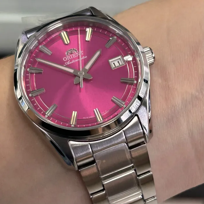 Relógio Orient Stretto Safira RA-AC0R07P30B Rosa 38,5mm 50m | Taniguchi Relógios