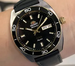 Relógio Orient Elegance Safira YN6MC019A-P1PX Preto 40mm Couro | Taniguchi Relógios - imagem 1