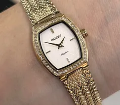 Relógio Orient Eternal Mini Safira LGSS0083-S1KX Dourado 20mm | Taniguchi Relógios - imagem 1