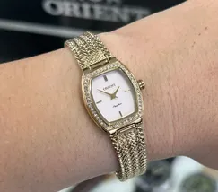 Relógio Orient Eternal Mini Safira LGSS0083-S1KX Dourado 20mm | Taniguchi Relógios - imagem 6