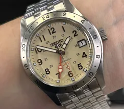 Relógio Seiko 5 Sports Field GMT HDB002B1 Creme 39,4mm 100m | Taniguchi Relógios - imagem 1