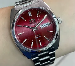 Orient 3 Estrelas Automático Heritage YN6SS001 vermelho - imagem 1