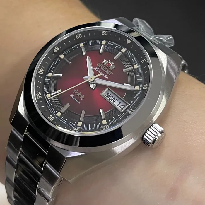 Orient 3 Estrelas Automático Heritage YN6SS002 vermelho